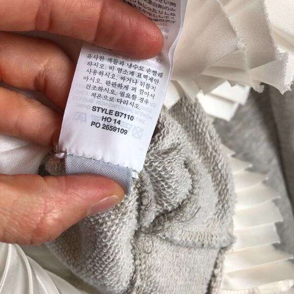 J. Crew Ruffle Hem Sweater XXS Grey / Cream - Picture 8 of 11